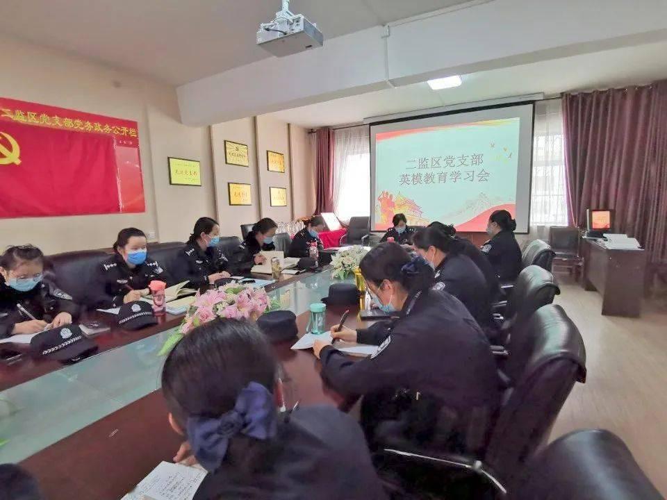 紫色系